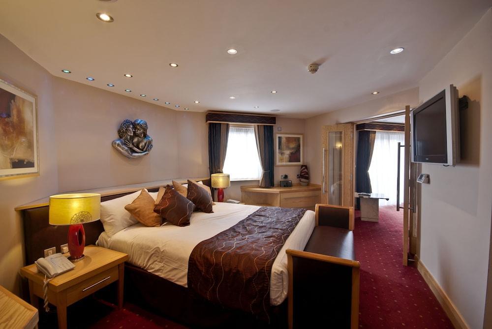 The Suites Hotel & Spa Knowsley - Liverpool By Compass Hospitality Zewnętrze zdjęcie
